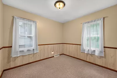 9020 W Vincent Pl, West Allis, WI 53214 - Photo 16