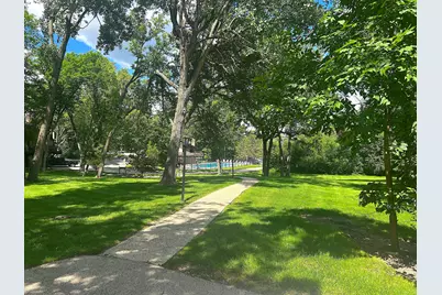 880  Windsor Dr #J3, Fontana, WI 53125 - Photo 30