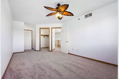 2428  Fox River Pkwy #Unit L, Waukesha, WI 53189 - Photo 22