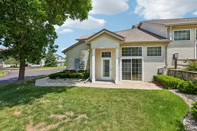 2428  Fox River Pkwy #Unit L, Waukesha, WI 53189 - Photo 30