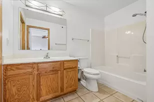 2428 Fox River Pkwy, Waukesha, WI 53189 - Photo 20