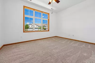 2428  Fox River Pkwy #Unit L, Waukesha, WI 53189 - Photo 14