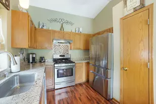 1100 E Keri Ln, Oak Creek, WI 53154 - Photo 10