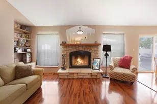1100 E Keri Ln, Oak Creek, WI 53154 - Photo 6