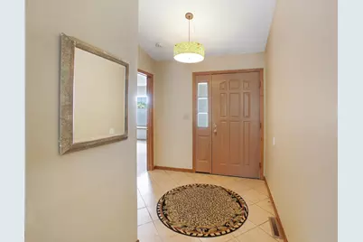 1100 E Keri Ln, Oak Creek, WI 53154 - Photo 18