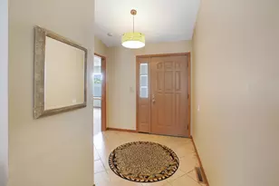 1100 E Keri Ln, Oak Creek, WI 53154 - Photo 18
