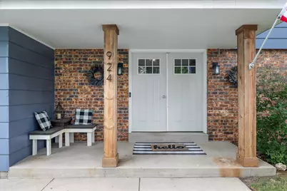 924  Marquette Rd, Hartland, WI 53029 - Photo 2