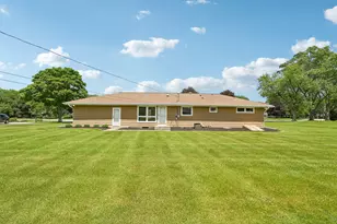 4541 S Clearwater Pl, New Berlin, WI 53151 - Photo 38