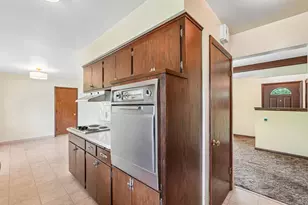 4541 S Clearwater Pl, New Berlin, WI 53151 - Photo 10