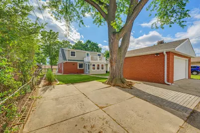 3608 N 101st St, Wauwatosa, WI 53222 - Photo 24