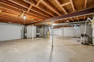7017 W Hummingbird Ct, Milwaukee, WI 53223 - Photo 26