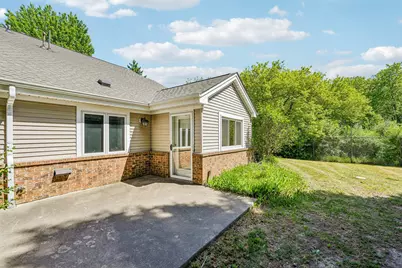 7017 W Hummingbird Ct, Milwaukee, WI 53223 - Photo 28