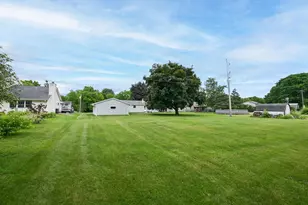 26624 Waubeesee Lake Dr, Racine, WI 53185 - Photo 22