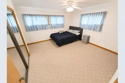 2310  Hamilton St, Manitowoc, WI 54220 - Photo 10