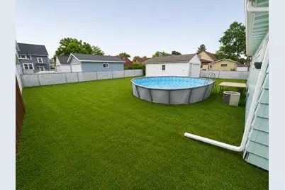 2310  Hamilton St, Manitowoc, WI 54220 - Photo 2