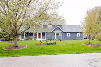 438  River Bluff Cir, Oconomowoc, WI 53066 - Photo 4