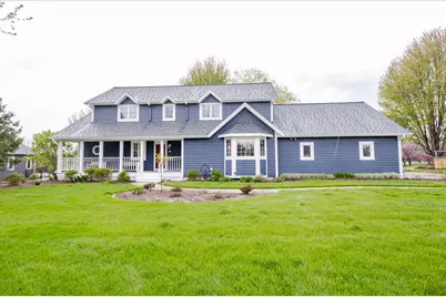 438  River Bluff Cir, Oconomowoc, WI 53066 - Photo 2