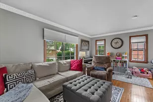 2336 S 67th St, West Allis, WI 53219 - Photo 4