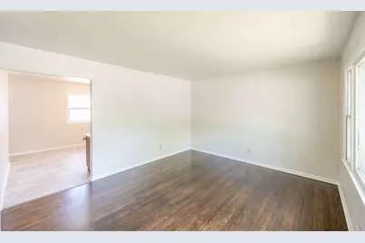 6438 S 20th St, Milwaukee, WI 53221 - Photo 2