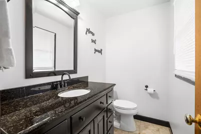 W56N850 N Meadow Ct, Cedarburg, WI 53012 - Photo 20