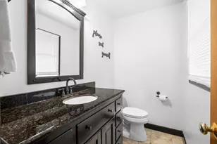 W56N850 N Meadow Ct, Cedarburg, WI 53012 - Photo 20