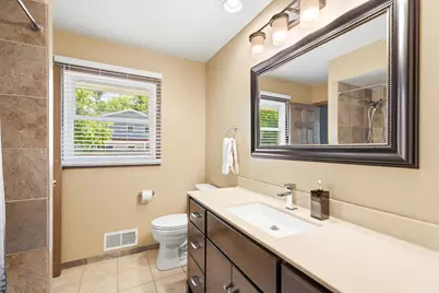 W56N850 N Meadow Ct, Cedarburg, WI 53012 - Photo 24