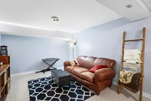 W56N850 N Meadow Ct, Cedarburg, WI 53012 - Photo 34