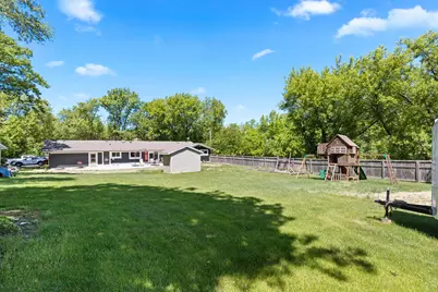 3290 S Johnson Rd, New Berlin, WI 53146 - Photo 28