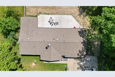 3290 S Johnson Rd, New Berlin, WI 53146 - Photo 30