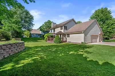W168N5039  Stonefield Rd, Menomonee Falls, WI 53051 - Photo 32