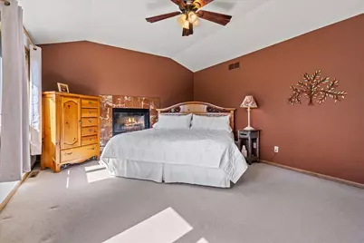 W168N5039  Stonefield Rd, Menomonee Falls, WI 53051 - Photo 18