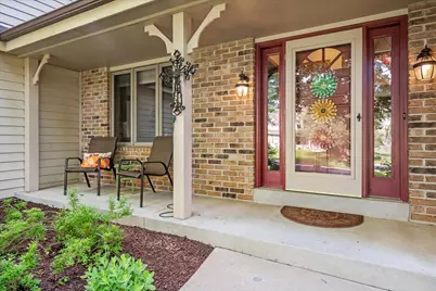W168N5039  Stonefield Rd, Menomonee Falls, WI 53051 - Photo 4