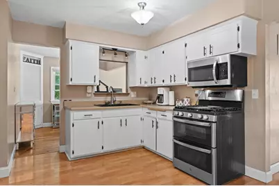 4501 W Tesch Ave, Greenfield, WI 53220 - Photo 10