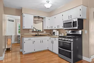 4501 W Tesch Ave, Greenfield, WI 53220 - Photo 10
