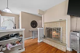 4501 W Tesch Ave, Greenfield, WI 53220 - Photo 6
