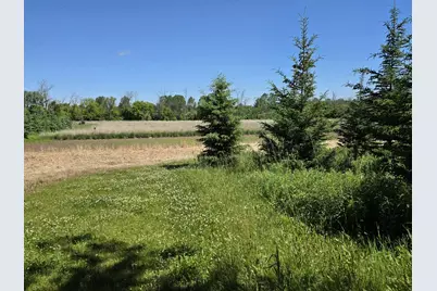 W985  Fur Farm Rd, New Holstein, WI 53061 - Photo 4