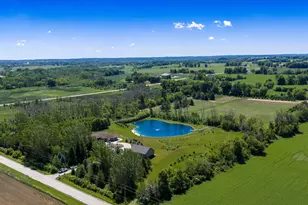 W985 Fur Farm Rd, New Holstein, WI 53061 - Photo 4