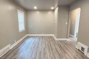 4606 N Sherman Blvd, Milwaukee, WI 53209 - Photo 8
