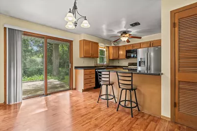 5870 S 41st St, Greenfield, WI 53221 - Photo 20