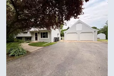 W5182  Jason Rd, Elkhorn, WI 53121 - Photo 2