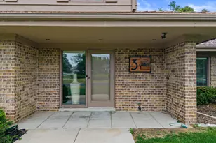 3 Shorewood Ct, Racine, WI 53402 - Photo 2