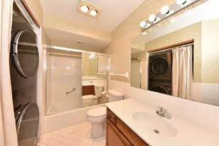 7234 N Green Bay Ave, Glendale, WI 53209 - Photo 20
