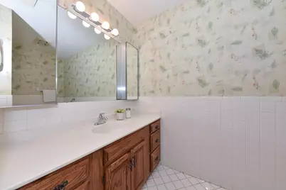7234 N Green Bay Ave #105, Glendale, WI 53209 - Photo 12