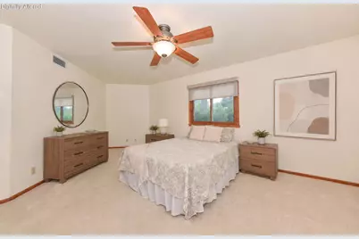 7234 N Green Bay Ave #105, Glendale, WI 53209 - Photo 10