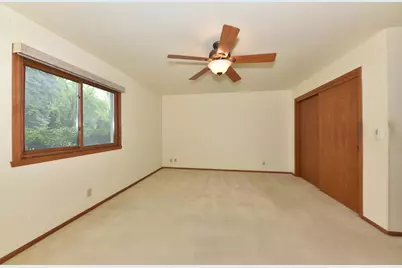 7234 N Green Bay Ave #105, Glendale, WI 53209 - Photo 16
