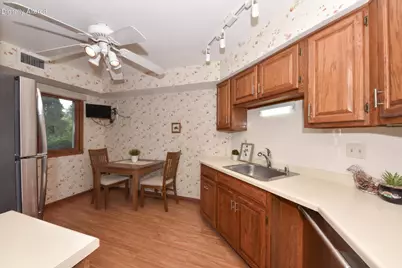 7234 N Green Bay Ave #105, Glendale, WI 53209 - Photo 6