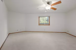 7234 N Green Bay Ave, Glendale, WI 53209 - Photo 18