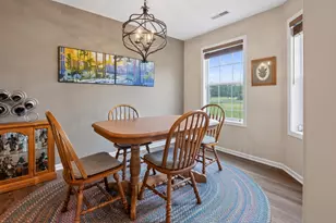 N16W26512 Golf View Ln, Pewaukee, WI 53072 - Photo 20