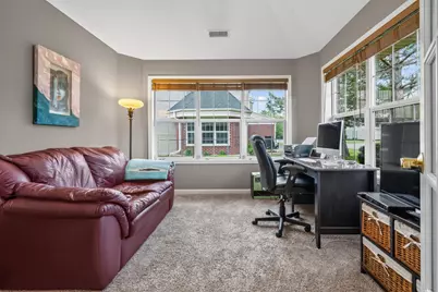 N16W26512  Golf View Ln #H, Pewaukee, WI 53072 - Photo 8