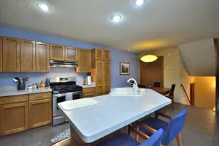 15651 W Ridge Rd, New Berlin, WI 53151 - Photo 8